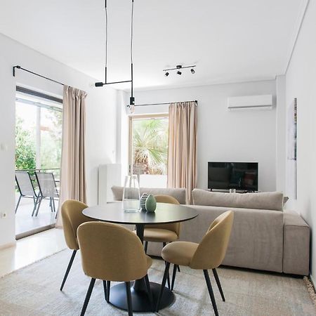 Pleasant 2Br Apartment Near Helexpo By Upstreet เอเธนส์ ภายนอก รูปภาพ
